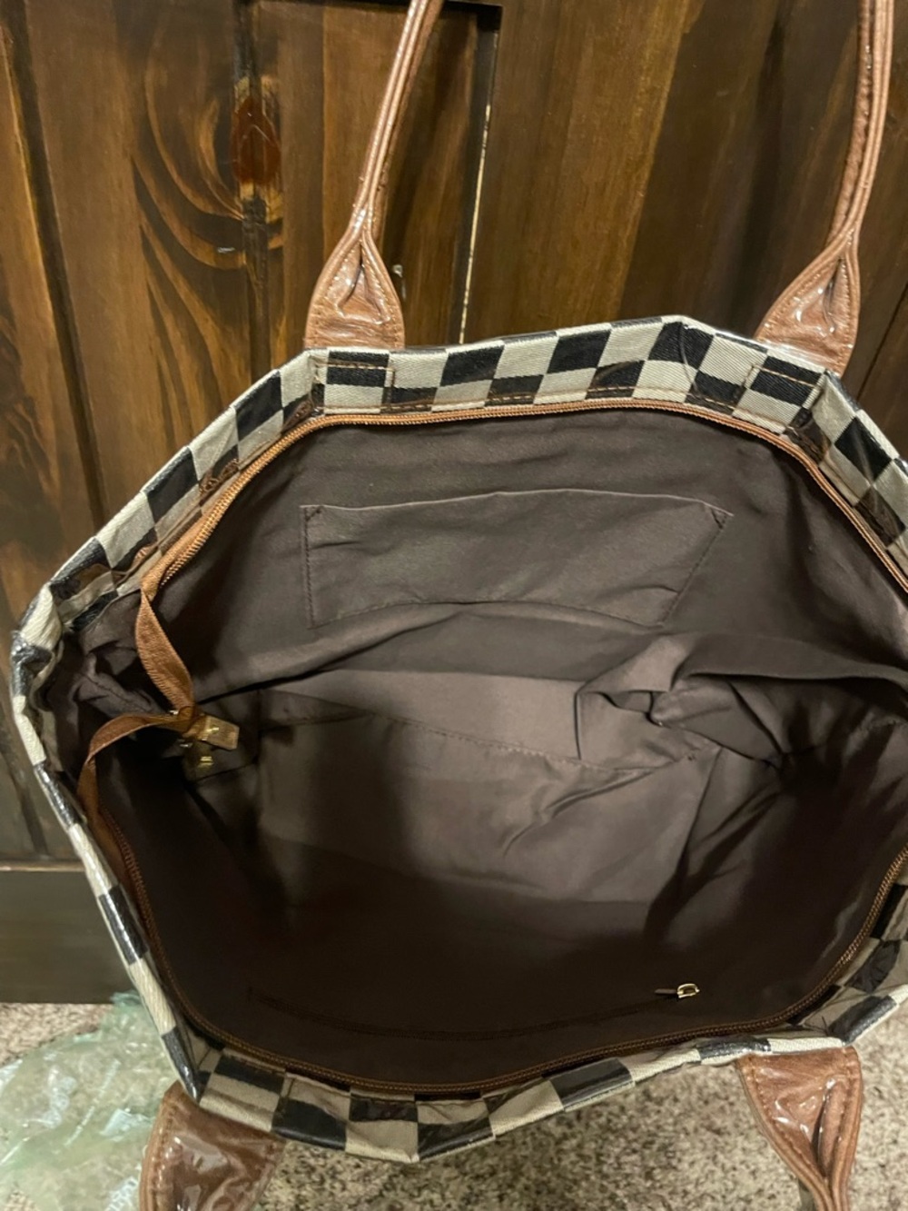 Checkerboard Tote Bag with Brown Handles - Picture 4 of 4